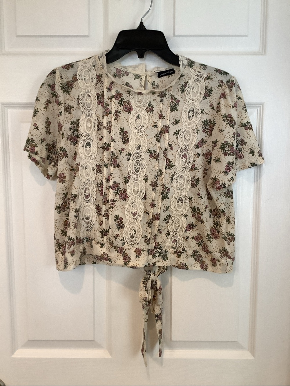 Luna Moon  Cream Floral Lace-Trim Tie-Front Blouse